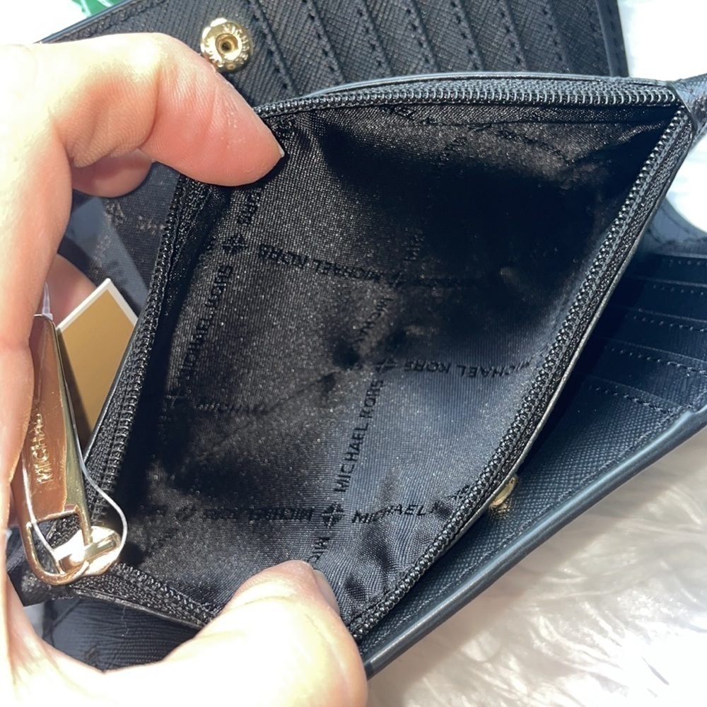 Brand New Michael Kors Genuine Leather Black Large Top Zip Continental Wallet - Picture 8 of 14